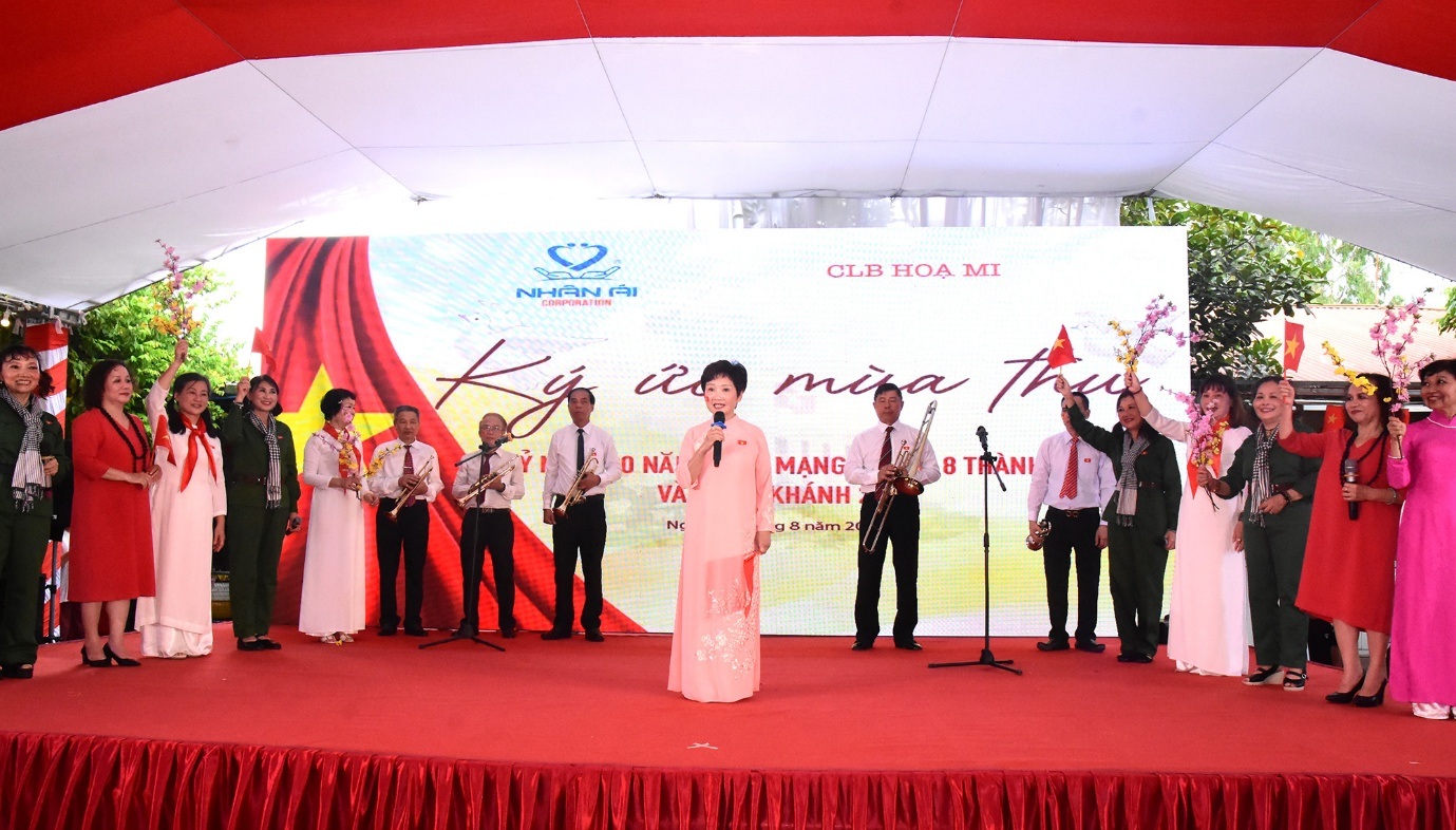 “Ký ức mùa thu lan tỏa niềm tự hào dân tộc của lớp người cao tuổi - 3