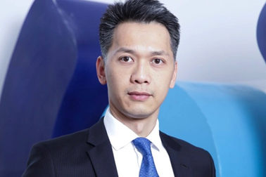 Hơn 4.000 tỷ đồng trao tay mua cổ phiếu ngân hàng "tổng tài" Trần Hùng Huy