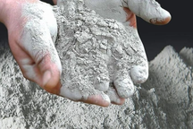 Lợi nhuận 2022 giảm hơn 30%, "ông lớn" xi măng nêu lý do