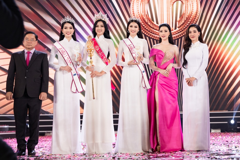 Thái Như Ngọc: “Tôi bị lôi cuốn bởi nét đẹp của Đỗ Thị Hà” - 3 Thái Như Ngọc: “Tôi bị lôi cuốn bởi nét đẹp của Đỗ Thị Hà” - 3