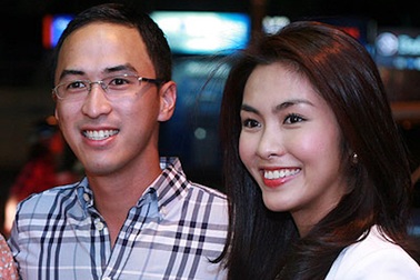 Hà Tăng chung vui cùng NTK Công Trí