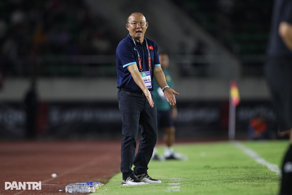 HLV Park Hang Seo chia sẻ bí quyết giúp tuyển Việt Nam thắng đậm Lào - 2