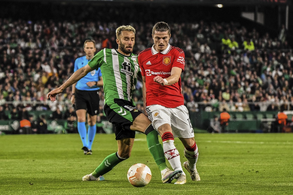 Juventus, AS Roma cạnh tranh chức vô địch Europa League với Man Utd - 1 Juventus, AS Roma cạnh tranh chức vô địch Europa League với Man Utd - 1