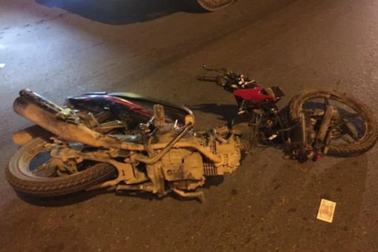 Va chạm 2 xe máy trong đêm, 3 người thương vong