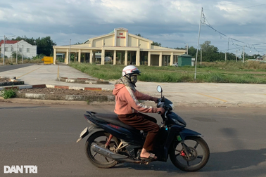 Chợ tiền tỷ bỏ hoang sau hơn 1 năm khánh thành