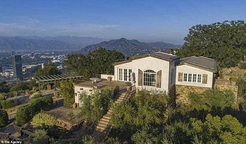 Eva Longoria bán nhà chịu lỗ hàng triệu USD - 1