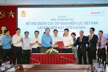 Cán bộ, nhân viên EVN và các đơn vị được hỗ trợ lắp đặt điện mặt trời