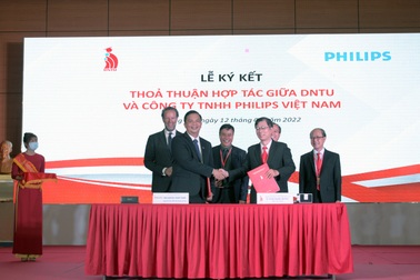 Philips và ĐH Công nghệ Đồng Nai ký thỏa thuận hợp tác trong lĩnh vực y tế