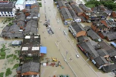 Trung Quốc: Bão gây lở đất, đánh sập 6 tòa nhà chung cư trong đêm