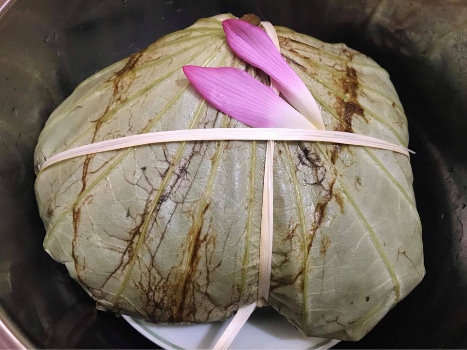 Gà hấp hoa sen thơm nức cho mâm cơm ngày hè - 3 Gà hấp hoa sen thơm nức cho mâm cơm ngày hè - 3