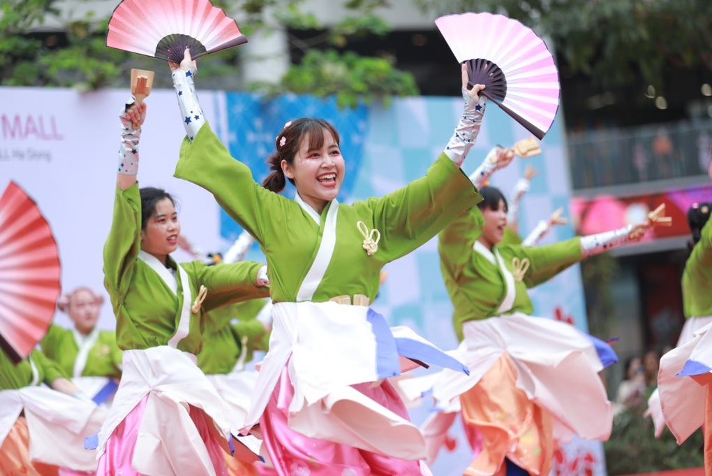 Tưng bừng, lôi cuốn Liên hoan Yosakoi Việt Nam 2023 - 6 Tưng bừng, lôi cuốn Liên hoan Yosakoi Việt Nam 2023 - 6