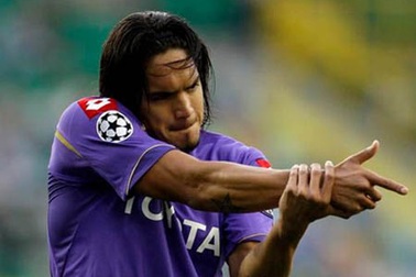 Juventus sẵn sàng hy sinh hai “hàng thải” đổi lấy Vargas