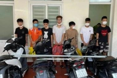 Hải Phòng: Bắt nhóm thanh niên chém người ở trung tâm thương mại