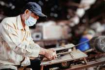 59 tuổi, đang bệnh nặng nên rút BHXH một lần hay xin nghỉ hưu sớm?