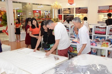 Những mẫu chăn ga tuyệt đẹp cho năm mới hạnh phúc