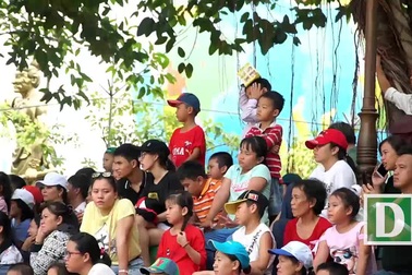 Không thể rời mắt trước màn giao đấu của Sơn Tinh và Thủy Tinh