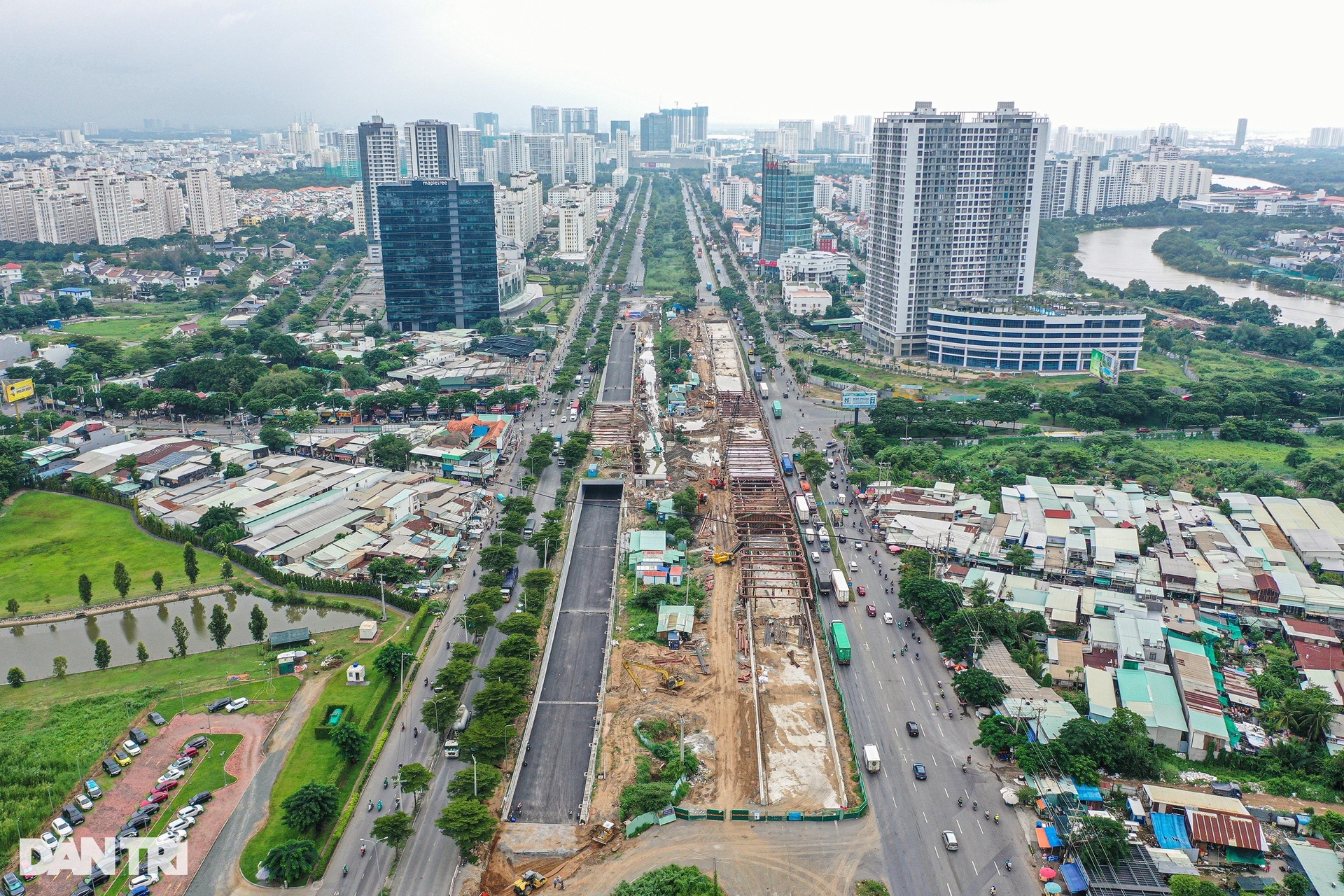 View - 2 nút giao, hầm chui trọng điểm ở TPHCM lại chậm tiến độ | Báo Dân trí