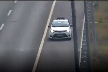 Phạt nặng tài xế taxi đi ngược chiều trên cao tốc Hà Nội - Hải Phòng