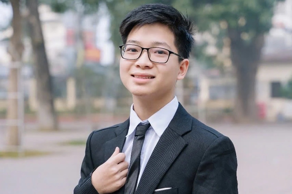 Thủ khoa khối A00 tuyệt đối 3 điểm 10 đến từ trường làng của Hà Nội - 1 Thủ khoa khối A00 tuyệt đối 3 điểm 10 đến từ trường làng của Hà Nội - 1