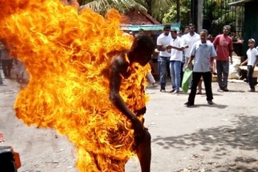 Tẩm xăng tự thiêu sau khi chơi ma tuý đá