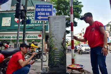 Gần 200 bốt điện ở Hà Nội được "thay áo" mới