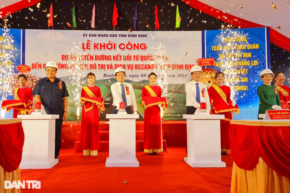 Bình Định khởi công tuyến đường gần 1.200 tỷ đồng - 1 Bình Định khởi công tuyến đường gần 1.200 tỷ đồng - 1