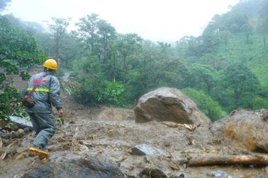Mưa lũ cuốn trôi 3 người ở Lào Cai
