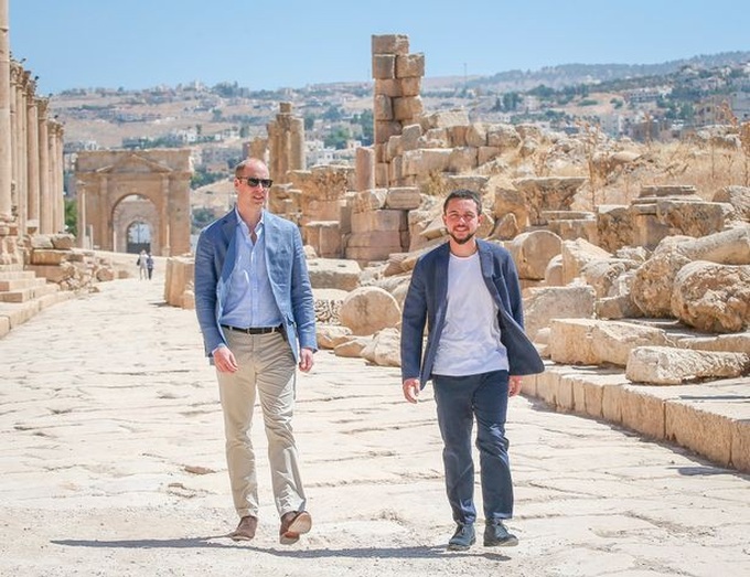 Hoà ng tá» William Äã Äến Jordan, nÆ¡i Công nương Kate cùng gia Äình từng sinh sá»ng á» Äây 3 nÄm.