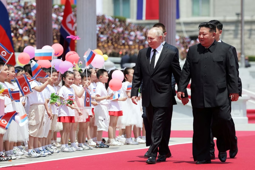 Toàn cảnh chuyến thăm Triều Tiên của Tổng thống Putin - 3 Toàn cảnh chuyến thăm Triều Tiên của Tổng thống Putin - 3