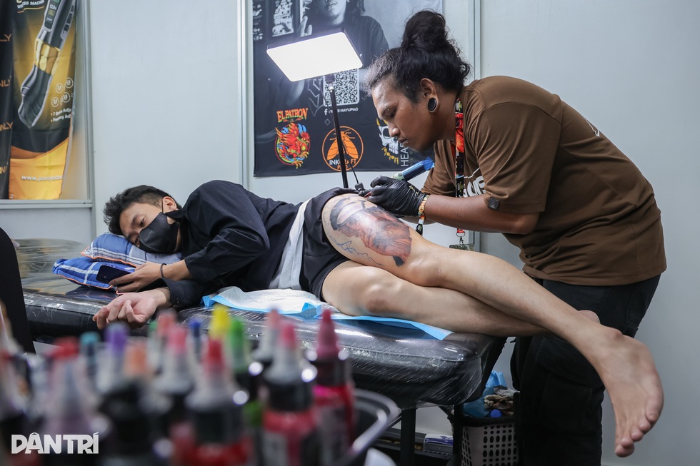 Ngắm loạt tác phẩm xăm kín lưng, chân tại lễ hội xăm hình lớn nhất miền Bắc - 7
