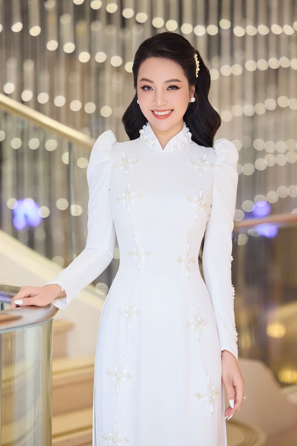 Á hậu Thụy Vân chia sẻ nguyên tắc bất di bất dịch khi dẫn chương trình - 2 Á hậu Thụy Vân chia sẻ nguyên tắc bất di bất dịch khi dẫn chương trình - 2