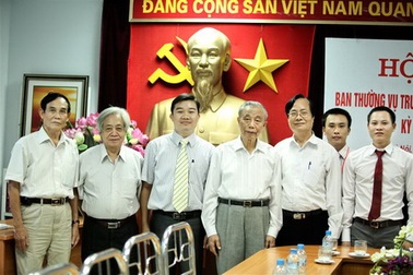 Công bố Quỹ Học Bổng “Khai sáng nguồn tri thức trẻ” 