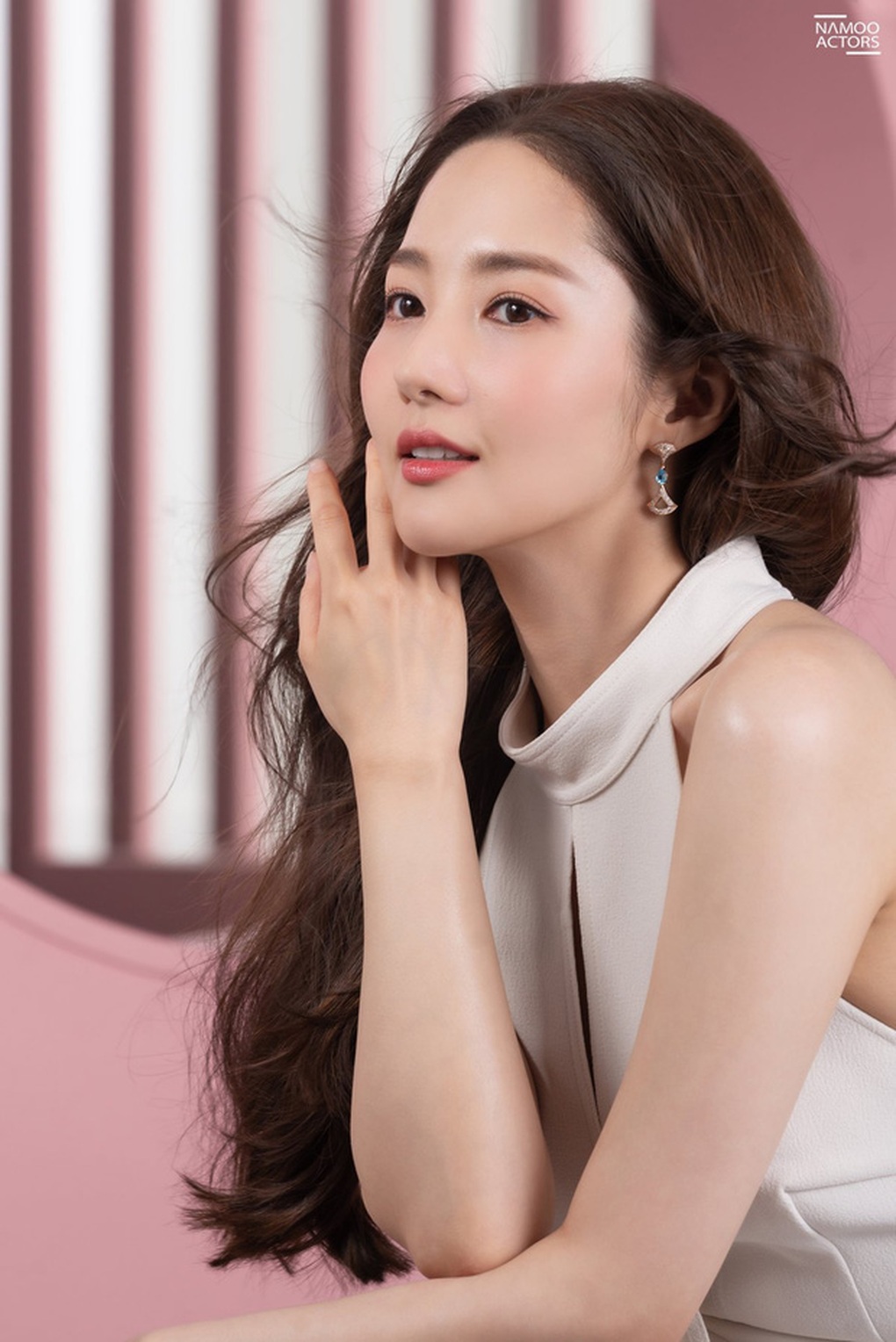 Đại gia tiền ảo hé lộ lý do chia tay nữ hoàng dao kéo Park Min Young - 2 Đại gia tiền ảo hé lộ lý do chia tay nữ hoàng dao kéo Park Min Young - 2