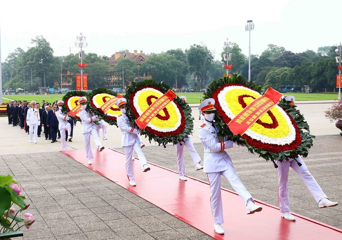 Lãnh đạo Đảng, Nhà nước vào Lăng viếng Bác - 3 Lãnh đạo Đảng, Nhà nước vào Lăng viếng Bác - 3