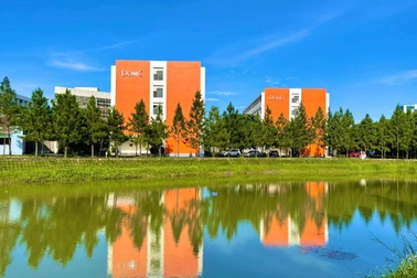 Cảnh sắc bình yên trong khu cách ly "lãng mạn" tại HN