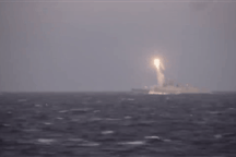 Video tên lửa siêu thanh "không thể cản phá" của Nga bắn trúng đích