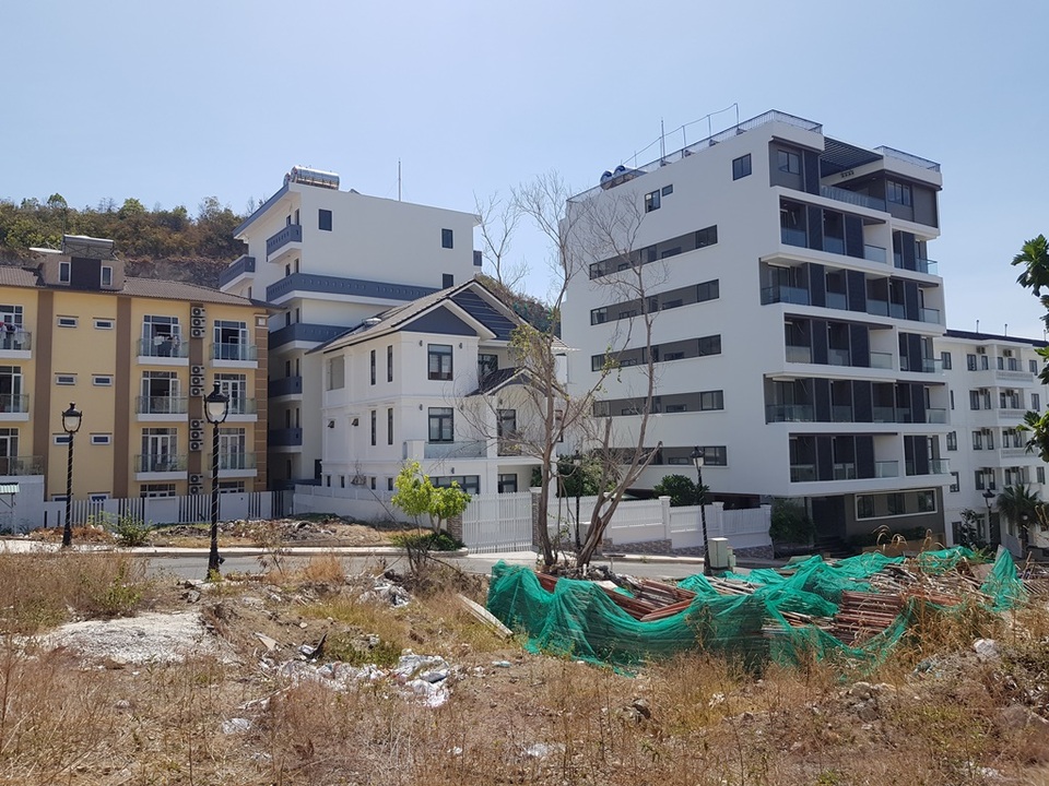 Khánh Hòa kết luận về loạt biệt thự vượt tầng tai tiếng ở Nha Trang - 1 Khánh Hòa kết luận về loạt biệt thự vượt tầng tai tiếng ở Nha Trang - 1