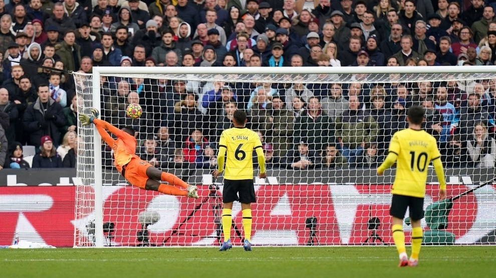 West Ham 3-2 Chelsea: Màn ngược dòng siêu đẳng của Búa tạ - 6 West Ham 3-2 Chelsea: Màn ngược dòng siêu đẳng của Búa tạ - 6