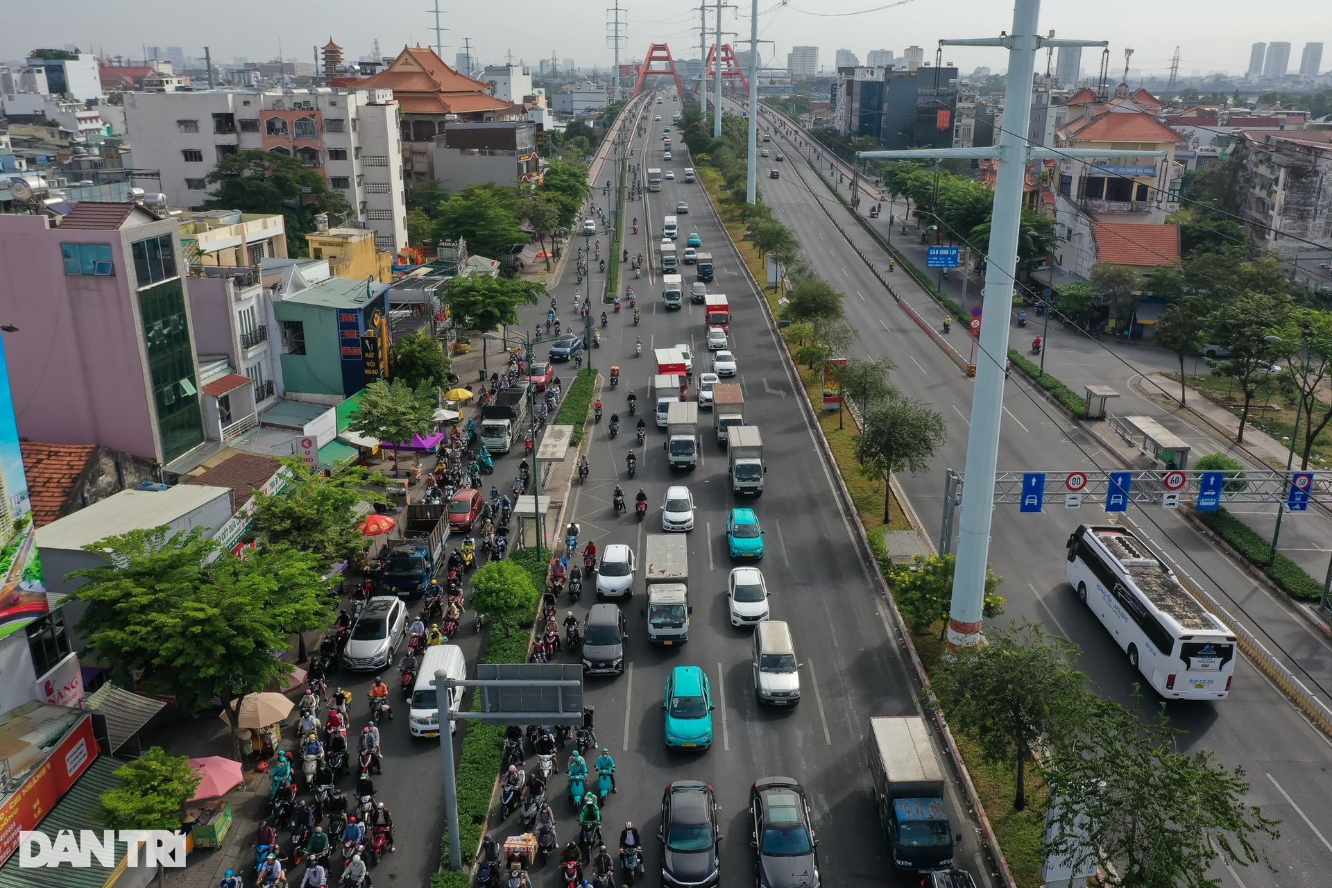 Hình ảnh so sánh trước và sau Tết: Giao thông dễ thở, ùn tắc giảm dần - 24