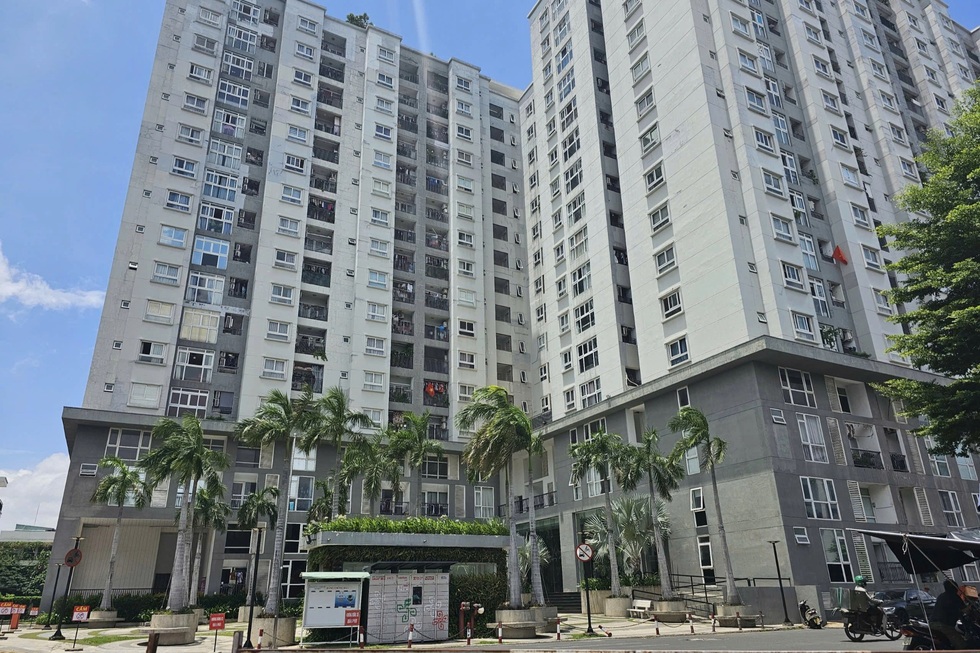 Cư dân phản ánh chung cư ở TPHCM không nhận giữ ô tô điện