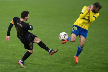 Messi được bênh vực dù Barcelona thi đấu kém cỏi