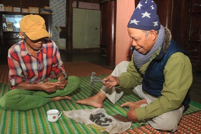 Mong ước hồi sinh nghề gốm của già làng trên dãy Trường Sơn