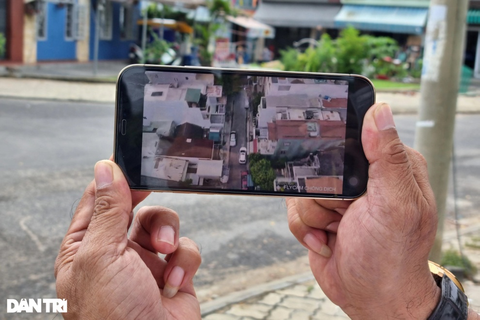 Đà Nẵng tung 15 flycam tuần tra trên không soi người vi phạm giãn cách - 8 Đà Nẵng tung 15 flycam tuần tra trên không soi người vi phạm giãn cách - 8