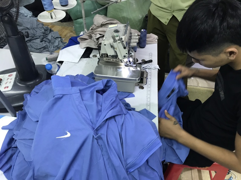 Một DN bị nghi làm giả hàng nghìn sản phẩm Adidas, Nike, Gucci, Lacoste - 2 Một DN bị nghi làm giả hàng nghìn sản phẩm Adidas, Nike, Gucci, Lacoste - 2