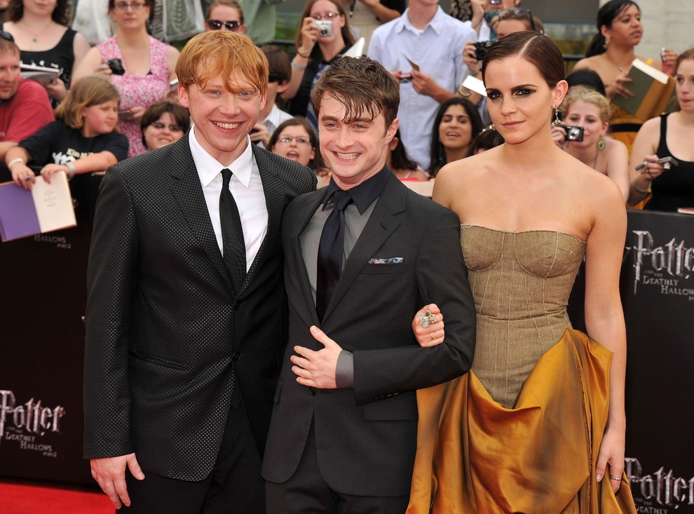 Nhà văn Harry Potter J.K. Rowling bị quấy rối, địa chỉ bị tung lên mạng - 4 Nhà văn Harry Potter J.K. Rowling bị quấy rối, địa chỉ bị tung lên mạng - 4
