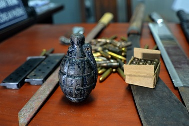 Người Sài Gòn mang vũ khí đi đổi… dầu ăn