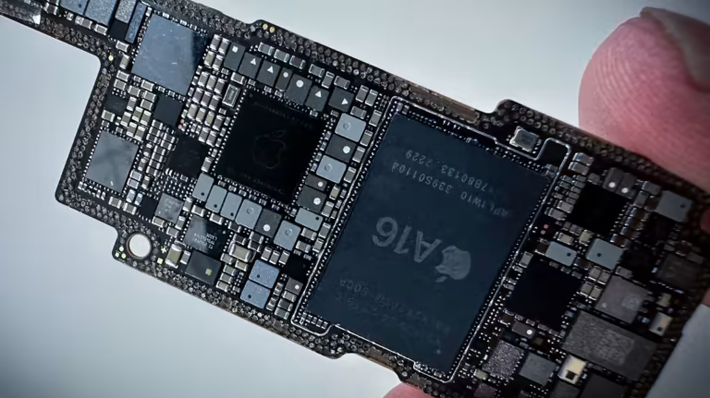 Chip A16 Bionic là phần linh kiện đắt giá nhất trên iPhone 14 Pro và 14 Pro Max (Ảnh: Nikkei). Chip A16 Bionic là phần linh kiện đắt giá nhất trên iPhone 14 Pro và 14 Pro Max (Ảnh: Nikkei).