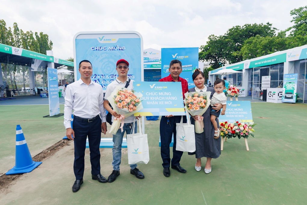 “Ngày hội xanh” tại TPHCM: Tài xế công nghệ đặt cọc Limo Green, Herio Green - 2 “Ngày hội xanh” tại TPHCM: Tài xế công nghệ đặt cọc Limo Green, Herio Green - 2