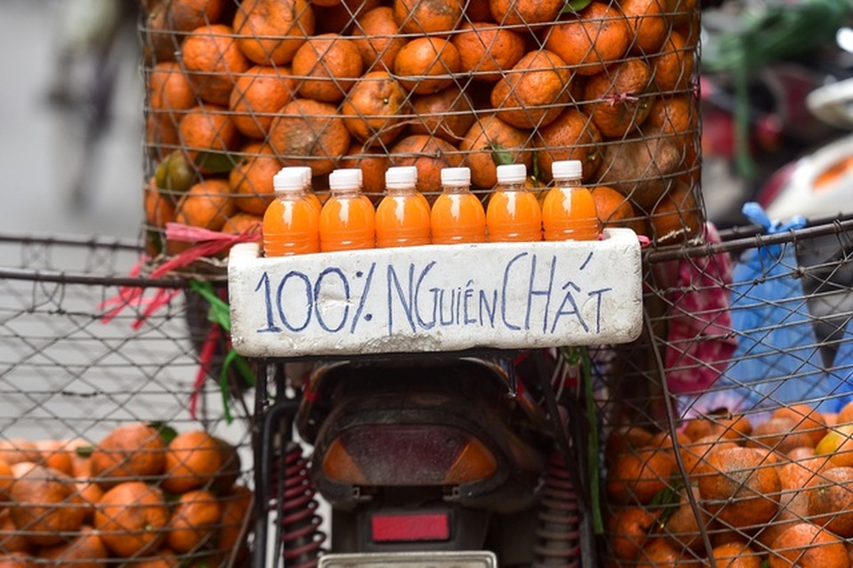 Ăn cam, uống vitamin C phòng dịch Covid-19: Bao nhiêu là đủ? - 1 Ăn cam, uống vitamin C phòng dịch Covid-19: Bao nhiêu là đủ? - 1