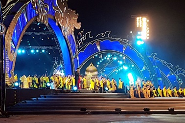 Rực rỡ sắc màu lễ Khai mạc “Năm Du lịch quốc gia 2018 - Hạ Long, Quảng Ninh”